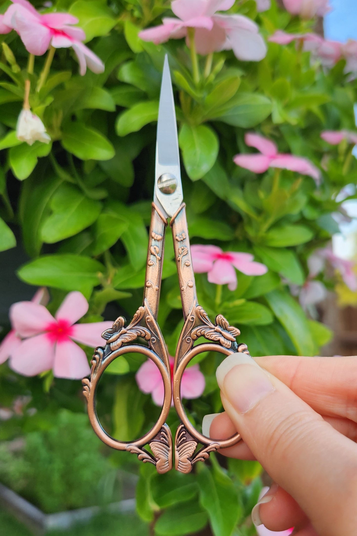 Rose Gold embroidery scissors