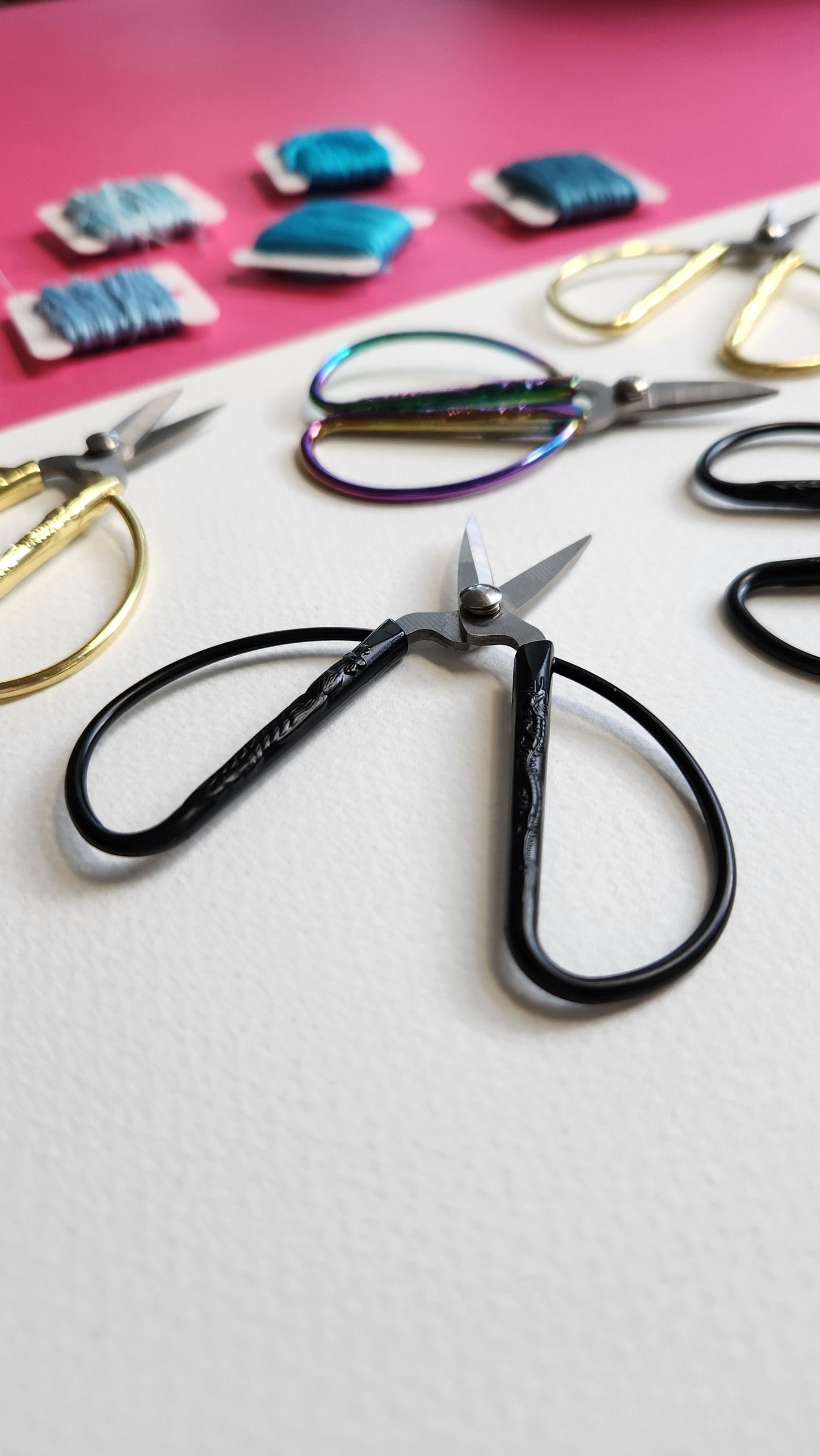 Mini embroidery scissors