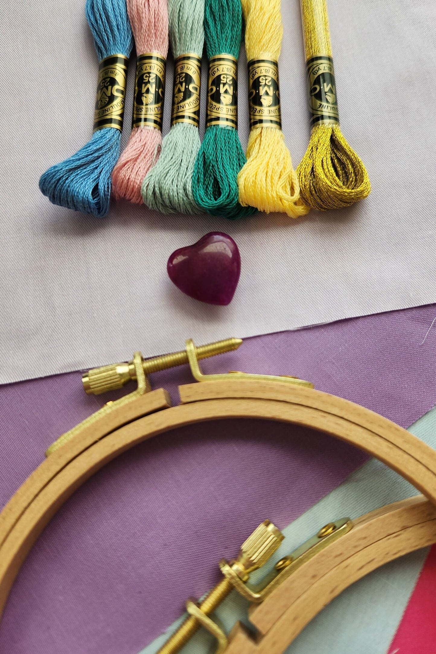 Candy Colors: Fabric and thread bundle with 2 beechwood hoops and a needle minder